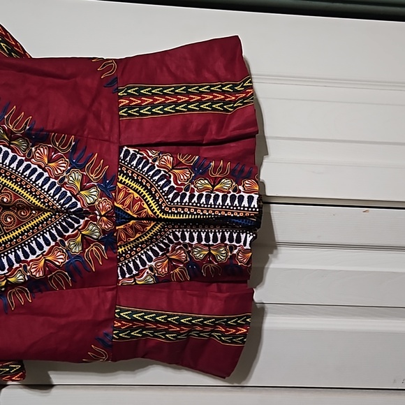 Top - Picture 2 of 4